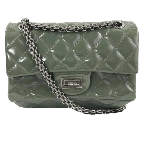 Authentic Chanel Reissue - Picture 1 of 9
